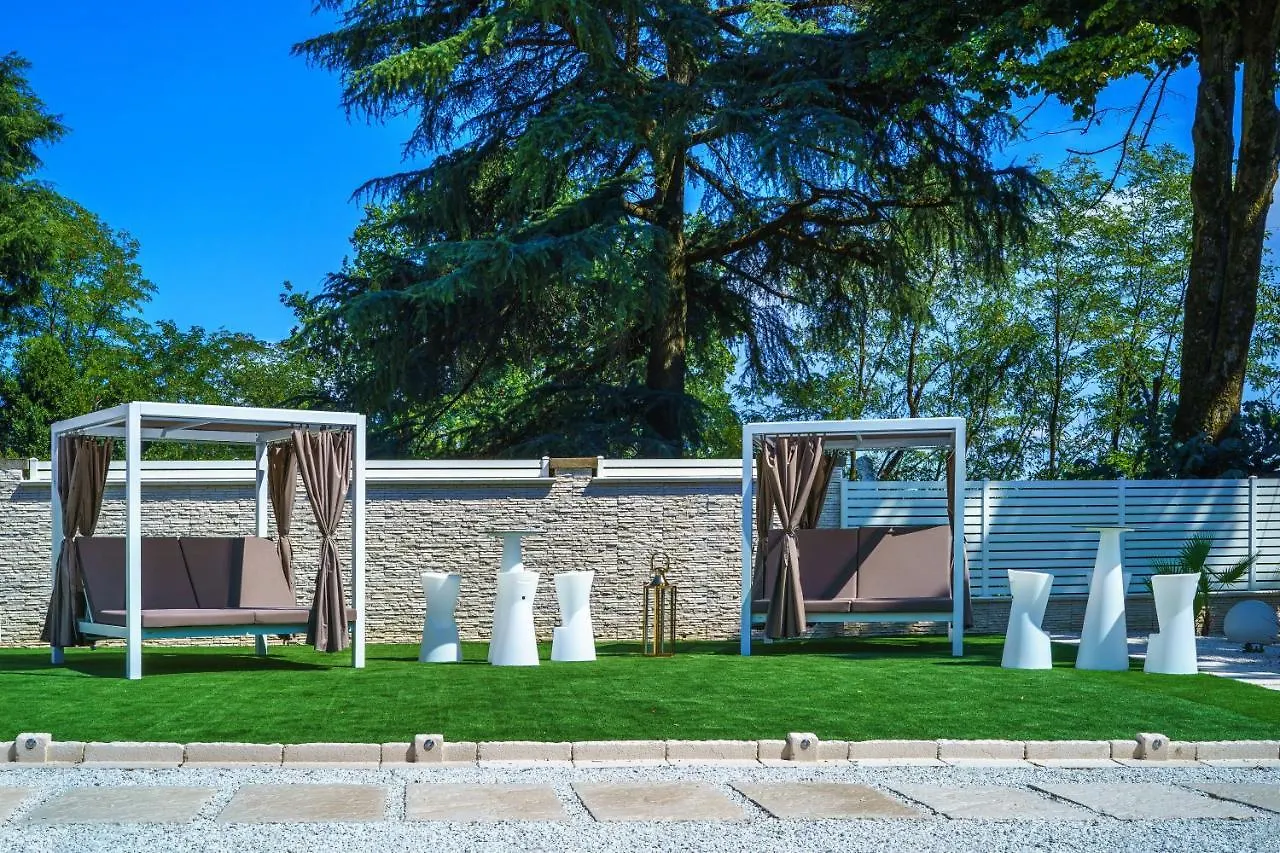 Villa Vittoria B&B - Wellness Terme di Miradolo 0*,