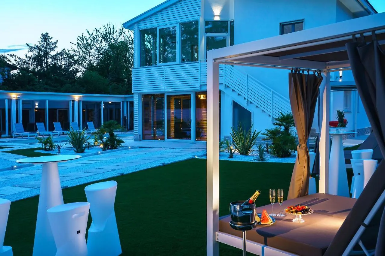 Villa Vittoria B&B - Wellness Terme di Miradolo Italy